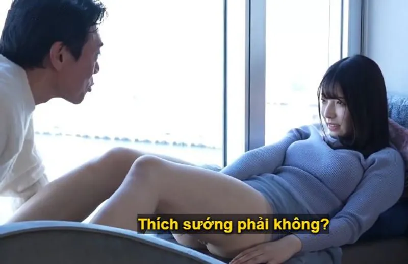 Buổi hẹn hò giữa ông chú và cô diễn viên trẻ mới nổi trong nhà nghỉ sang trọng